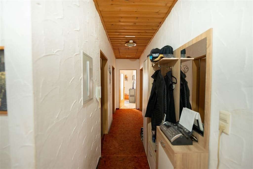Immobilie in Lutzingen - Solide Kapitalanlage: Gepflegte 4-Zimmer-Wohnung im 1. OG mit zuverlässiger Vermietung in Lutzingen - Bild 2