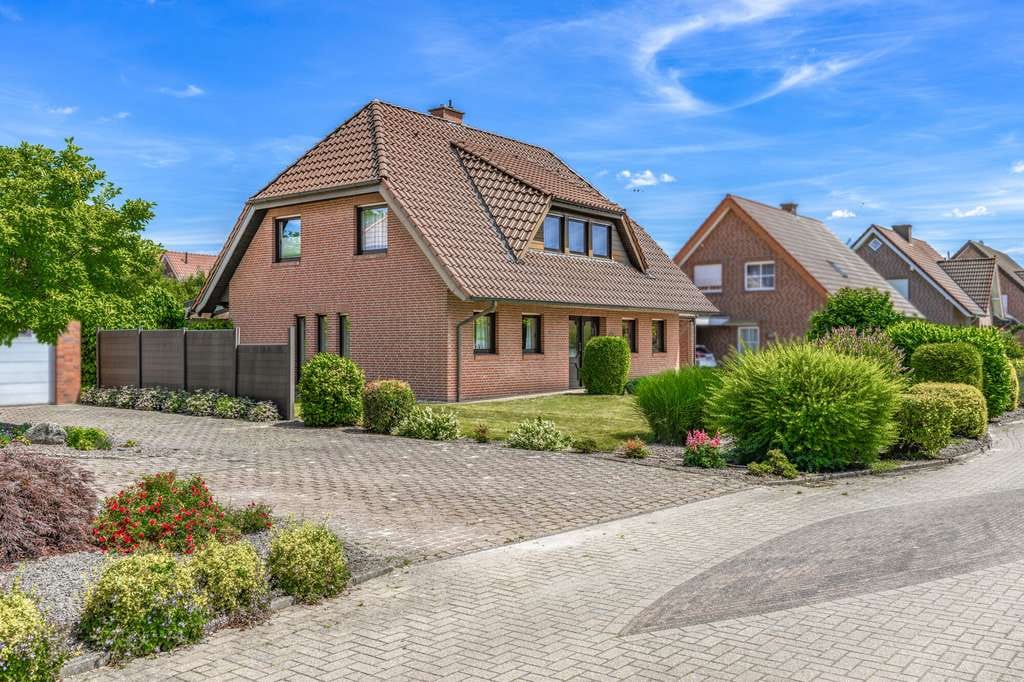 Immobilie in Bawinkel - Tradition im Grundriss, Fortschritt in der Technik: Einfamilienhaus mit Gasheizung aus 2023! - Bild 3
