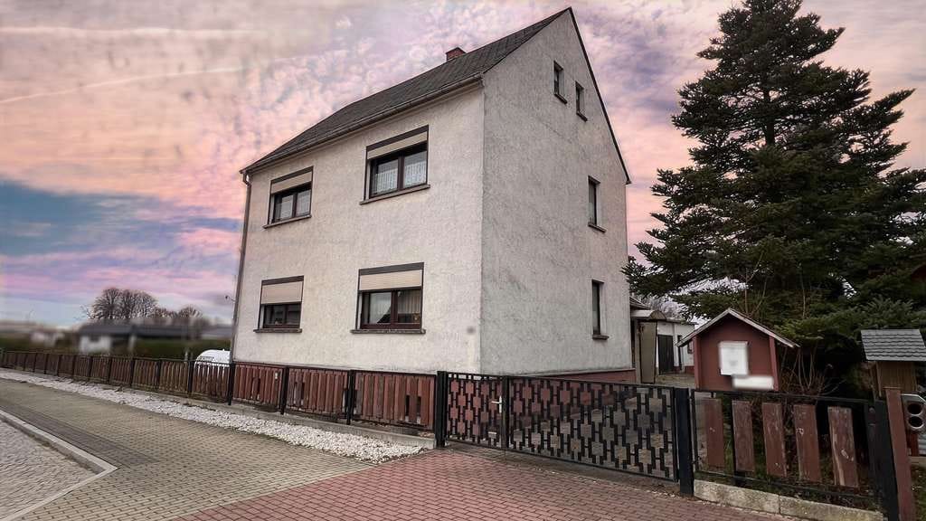 Immobilie in Lugau - Wohnhaus mit großzügigem Grundstück - Bild 2