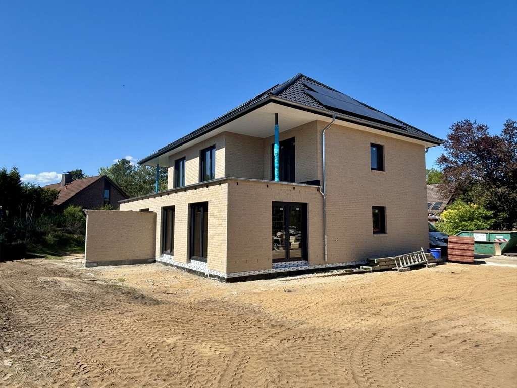 Immobilie in Hitzhusen - Neubau-Doppelhaushälfte: Hier passt einfach alles (provisionsfrei). - Bild 1