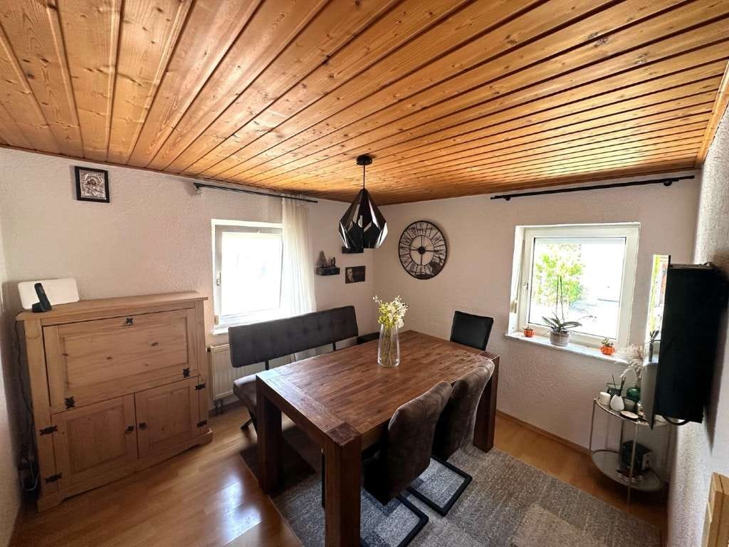Immobilie in Haigerloch - Attraktives Wohnhaus mit zwei Einheiten und vielseitiger Nutzung - Bild 4