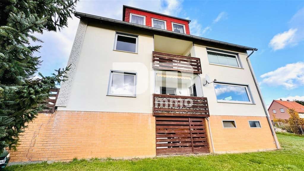Immobilie in Duingen - Modernisiertes Dreifamilienhaus + 2 Garagen in idyllischer Lage mit großem Grundstück / Panoramablick - Bild 0