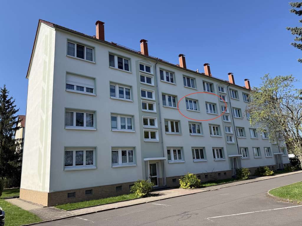 Immobilie in Waltershausen - hochwertig renovierte 3-Zimmer ETW mit Balkon und Küche im 2.OG - Bild 0