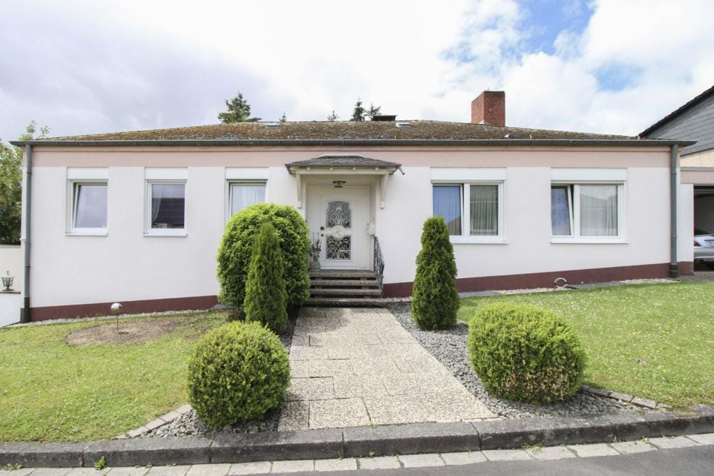 Immobilie in Bitburg - Einfamilienhaus freistehend in Bitburg - Bild 0