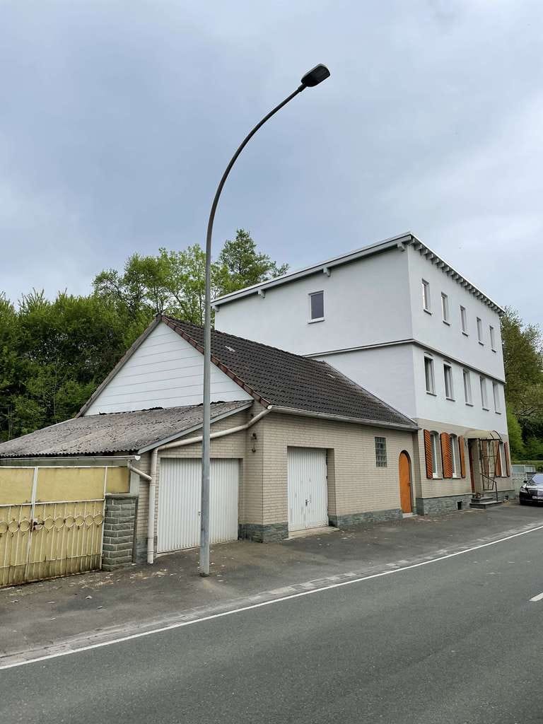 Immobilie in Warburg - Mehrgenerationenhaus mit Neubaucharakter vor den Toren Warburgs - Bild 2
