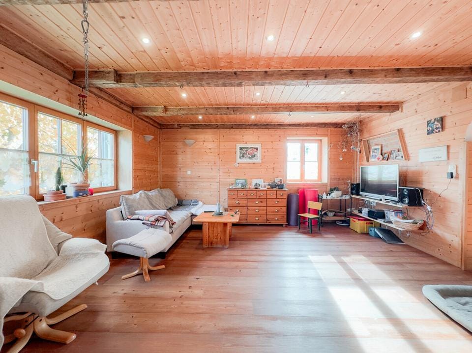 Immobilie in Mindelheim - Ein Zuhause mit Seele – saniertes Bauernhaus mit Platz für Familie, Tiere & Träume - Bild 0