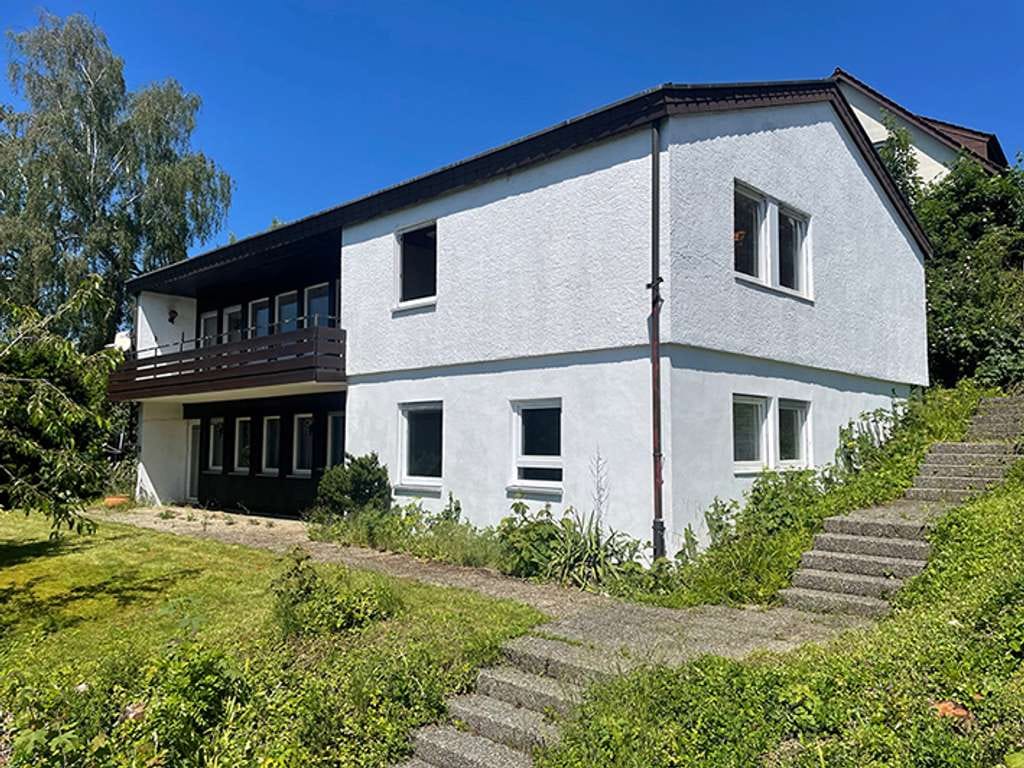 Immobilie in Ebersbach an der Fils - Freistehendes Einfamilienhaus, großer Garten, ELW, von privat  - Bild 0