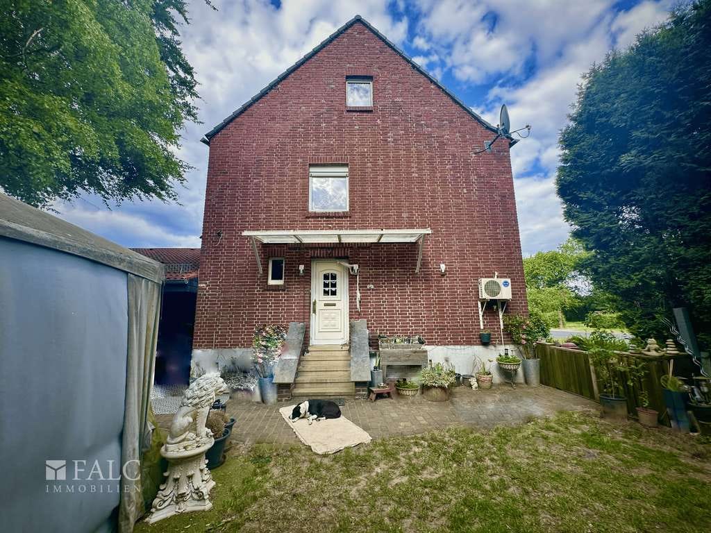 Immobilie in Heinsberg - Doppelhaushälfte mit Einliegerwohnung, Endarbeiten und einem weitläufigen Grundstück - Bild 2