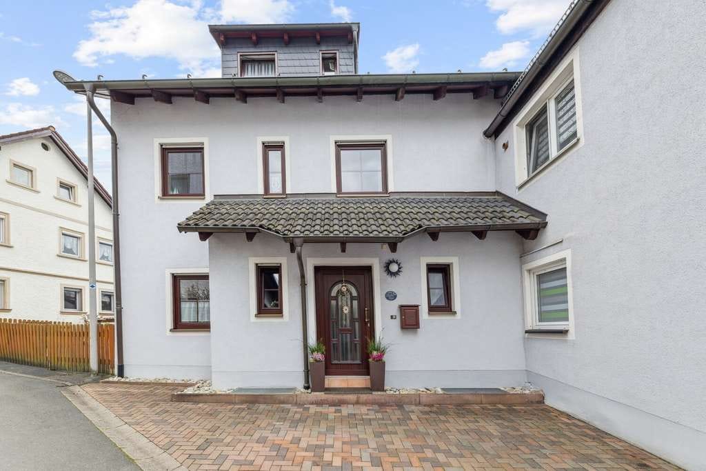 Immobilie in Mistelgau - Mehrfamilienhaus in bester Lage in Obernsees - Bild 1