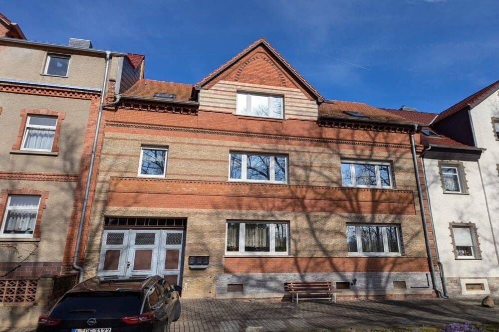 Immobilie in Teuchern - Schönes Dreifamilienhaus in ruhiger Gegend - Bild 1