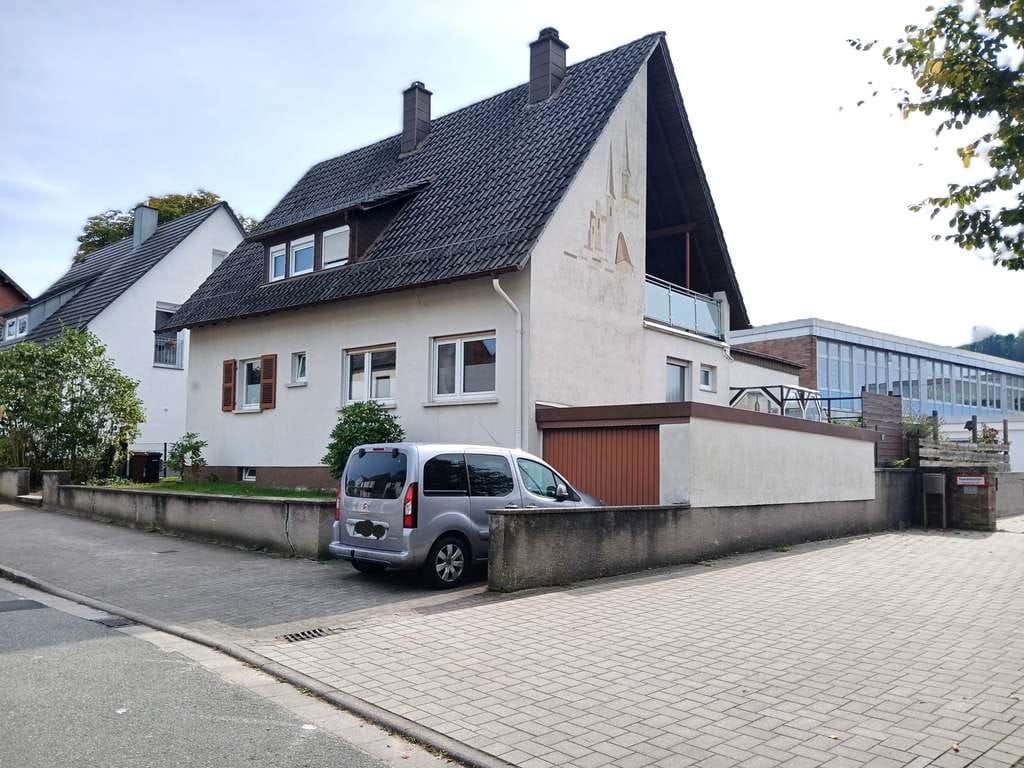 Immobilie in Waldfischbach-Burgalben - Großzügiges EFH mit viel Potenzial in Waldfischbach-Burgalben - Bild 4