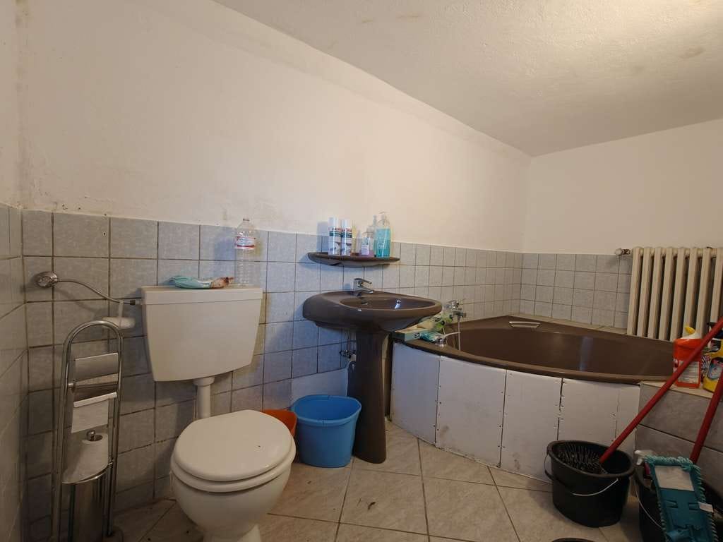 Immobilie in Kalletal - Sanieren, einziehen, wohlfühlen! Ein- bis Zweifamilienhaus in Kalletal- Langenholzhausen - Bild 3