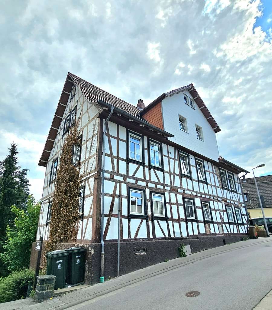 Immobilie in Lindenfels - 6-Parteienhaus mit 11% Bruttomietrendite zu verkaufen - Bild 0