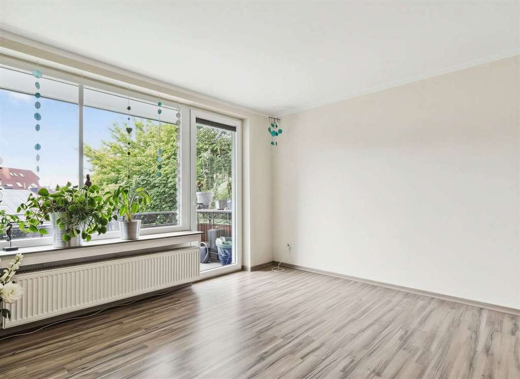 Immobilie in Großkrotzenburg - Direkt einziehen: Sanierte 3-Zimmer-Eigentumswohnung mit Balkon in Fußweite zum See - Bild 0