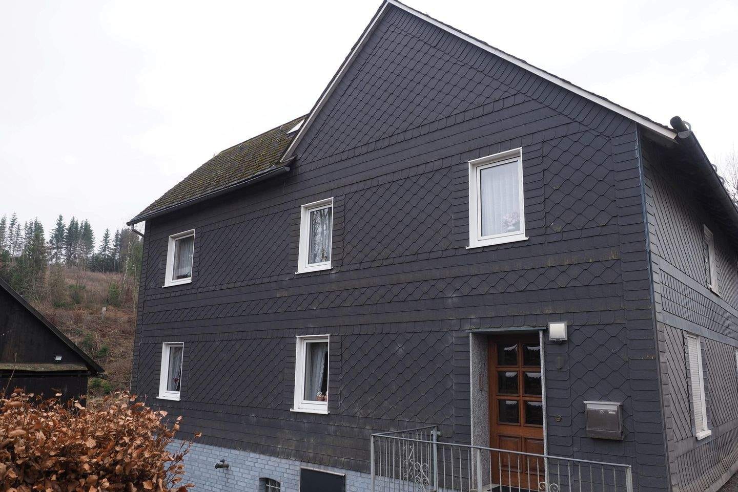 Immobilie in Erndtebrück - Einfamilienhaus mit viel Platz für die ganze Familie - Bild 2