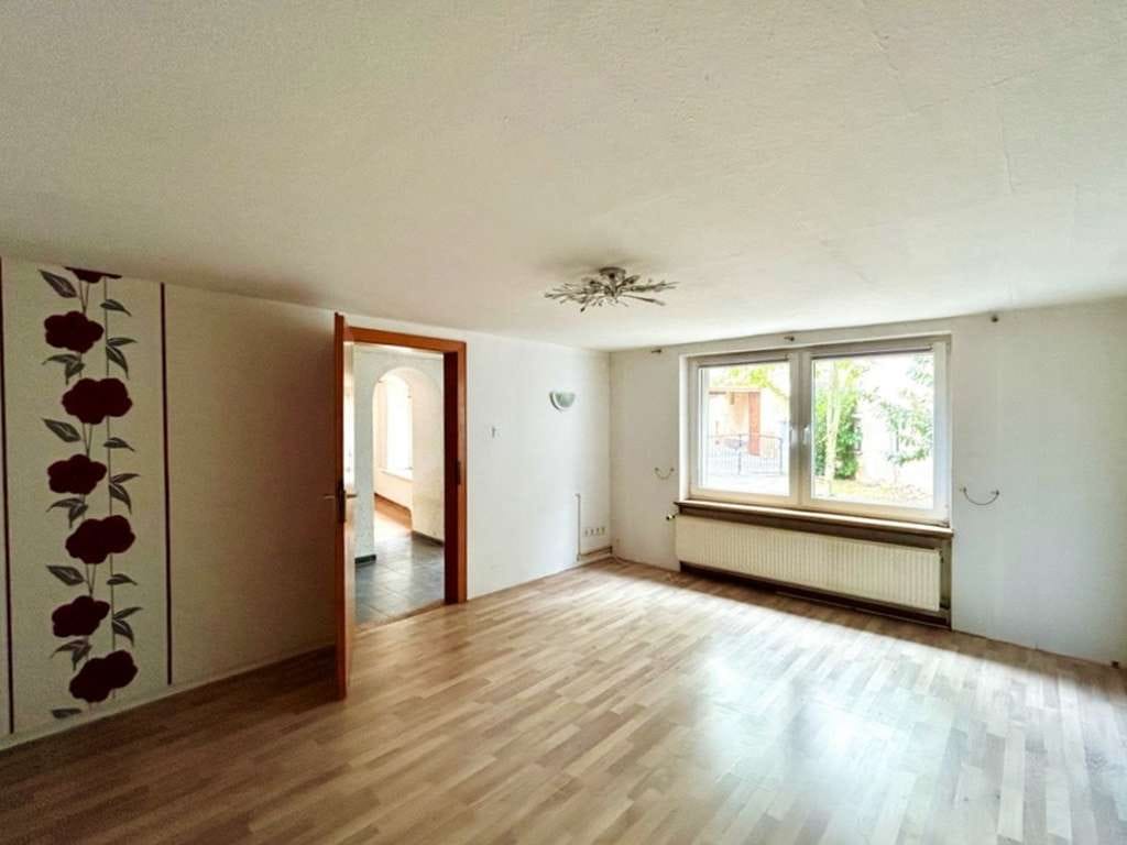 Immobilie in Waldalgesheim - Bauernhaus mit Scheune, Hof und Garten  - Bild 2