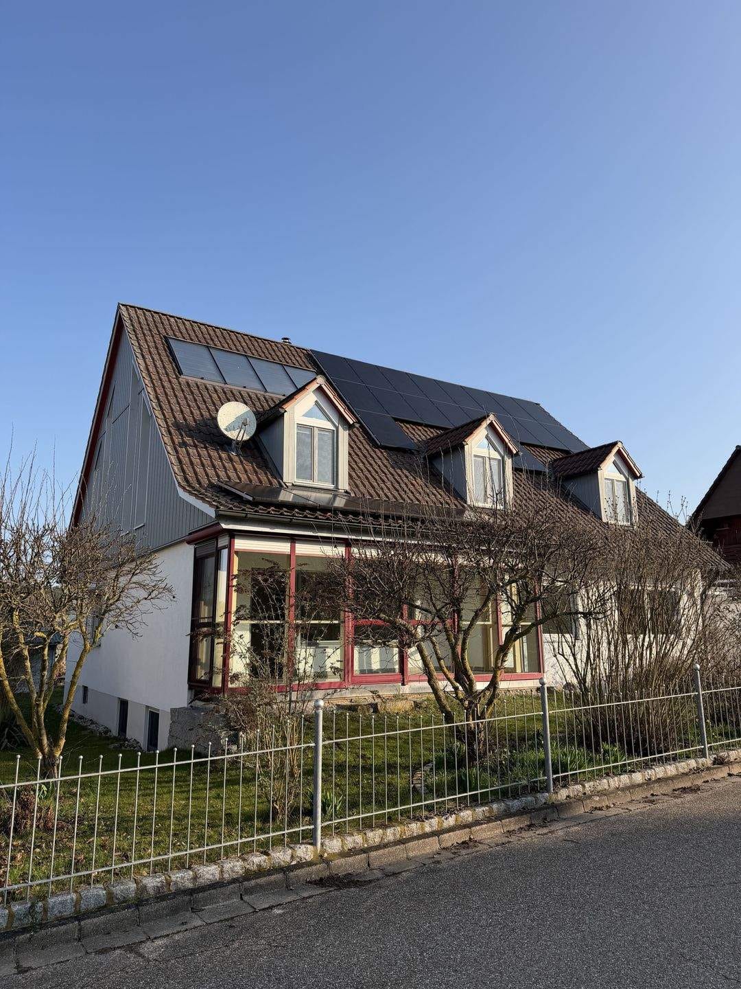 Immobilie in Herrieden - Sofort einziehen & Wohlfühlen – Modernes Zweifamilienhaus in Herrieden-Rauenzell - Bild 3