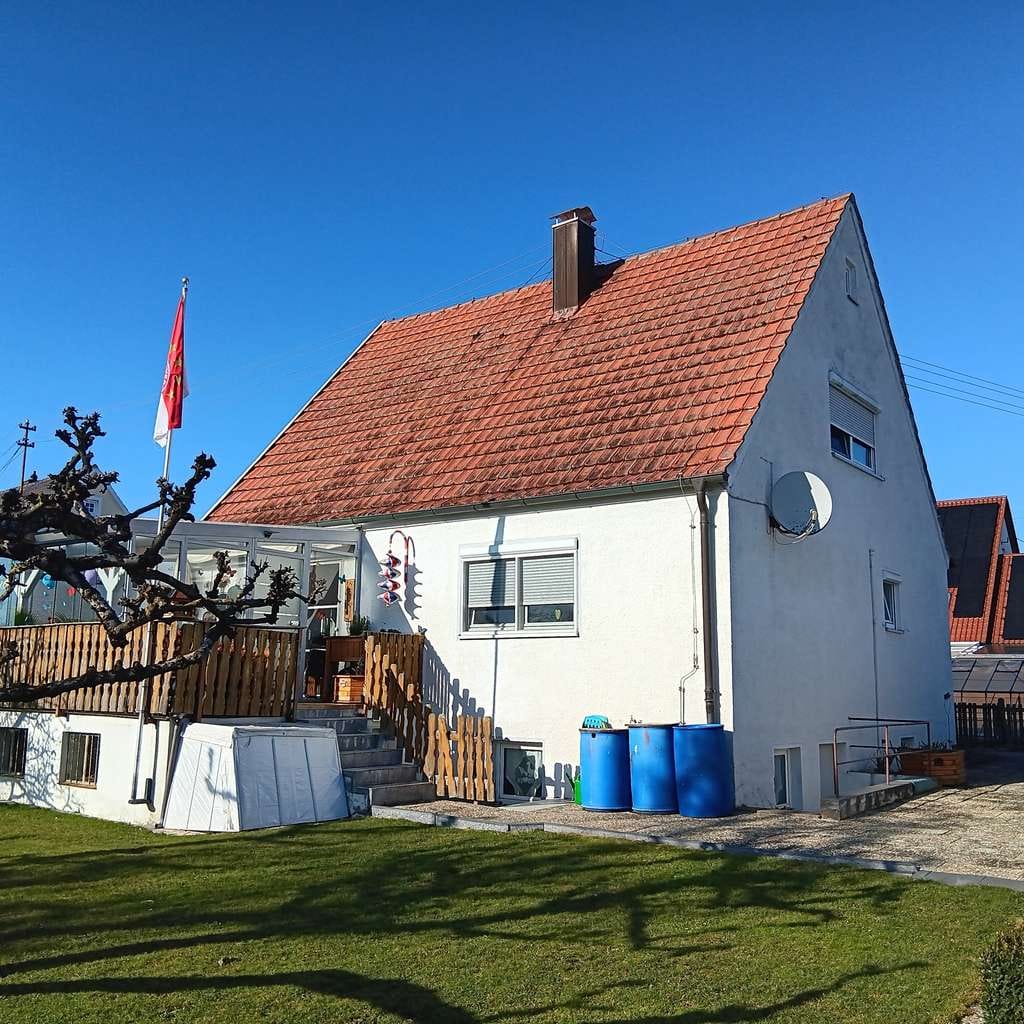 Immobilie in Wallerstein - Ein Platz zum Ankommen – Einfamilienhaus mit Wohlfühlgarten in Wallerstein - Bild 2