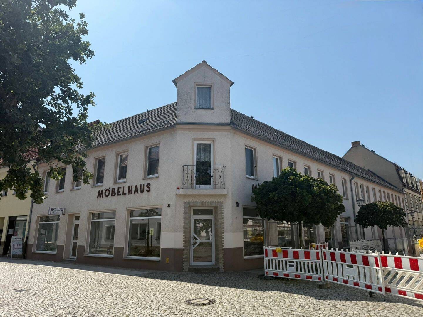 Immobilie in Elsterwerda - Wohn- und Geschäftshaus im Zentrum von Elsterwerda - Solides Anlageobjekt mit Entwicklungspotenzial - Bild 0