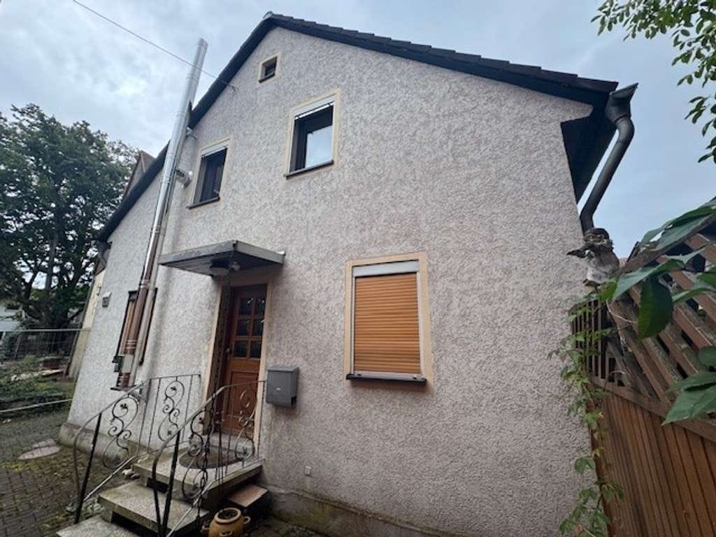 Immobilie in Litzendorf - Litzendorf / OT Melkendorf - Modernisiertes Einfamilienhaus aus den 1920 er Jahren - Bild 0