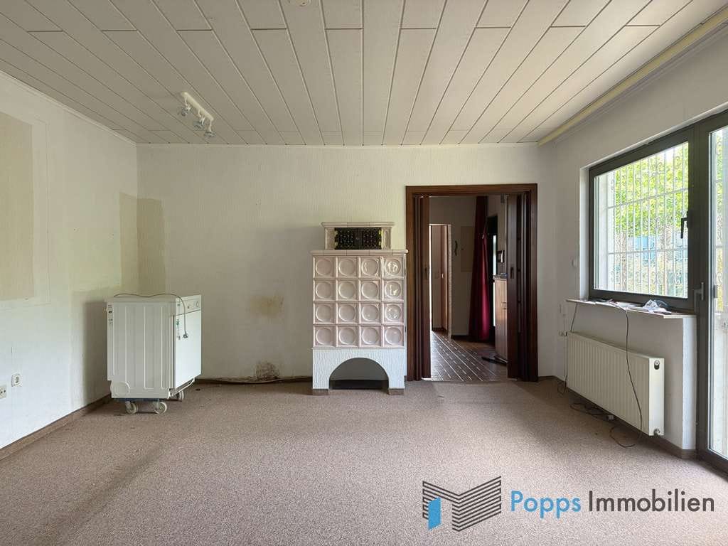 Immobilie in Eschborn - Erbpacht: Gemütliches Einfamilienhaus mit Einliegerwohnung und Garage in ruhiger Lage - Bild 2