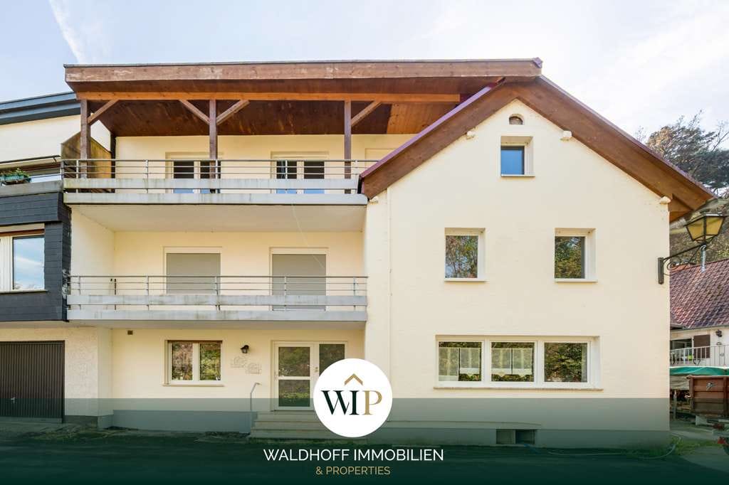 Immobilie in Neustadt an der Weinstraße - EFH in Waldrandlage, 8 Zimmern, Terrasse und Garage - Bild 0