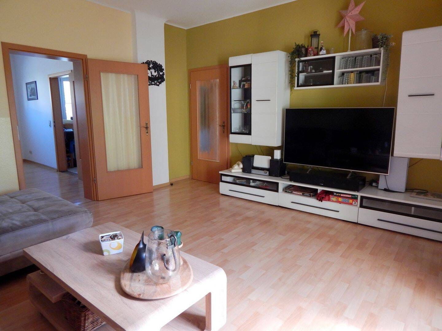 Immobilie in Weiskirchen - Einseitig angebautes Wohnhaus 3 Schlafzimmern, Garten und Terrasse in Weiskirchen zu verkaufen! - Bild 3