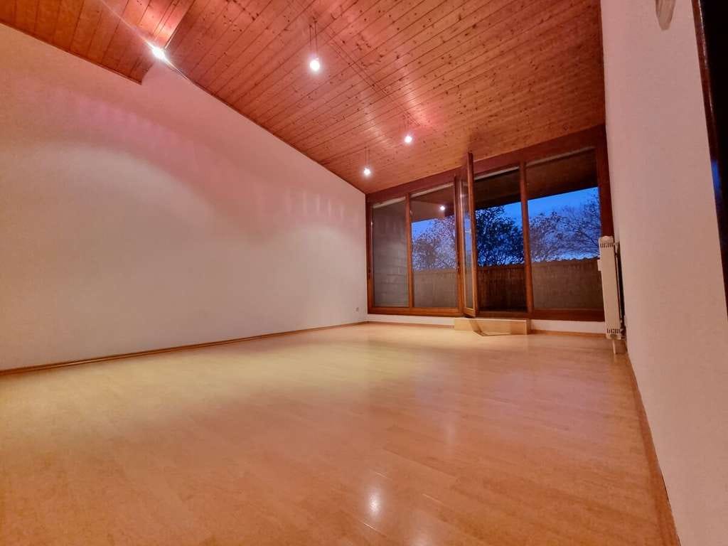 Immobilie in Liederbach - 2-Zimmer-ETW mit Dachterrasse in Liederbach! - Bild 0