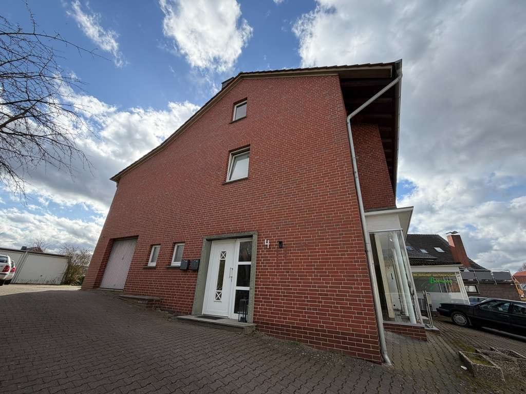 Immobilie in Porta Westfalica - 6% Rendite - Attraktives Wohn- und Geschäftshaus im Ortskern von Eisbergen - Bild 1