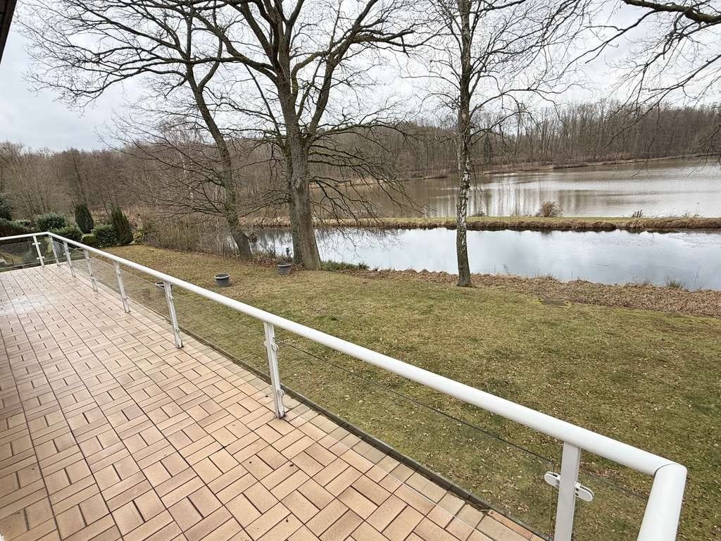 Immobilie in Waldmohr - Haus am See - Schönes Einfamilienhaus in einmaliger Lage - Bild 2