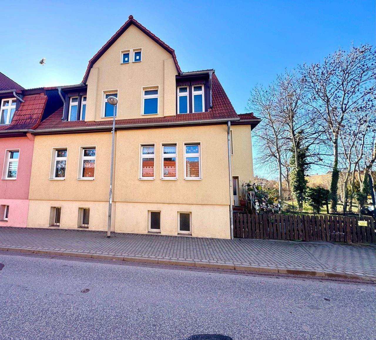 Immobilie in Ballenstedt - Innenstadtlage mit Grundstück --> Doppelhaushälfte mit Ausbaupotential - Bild 3