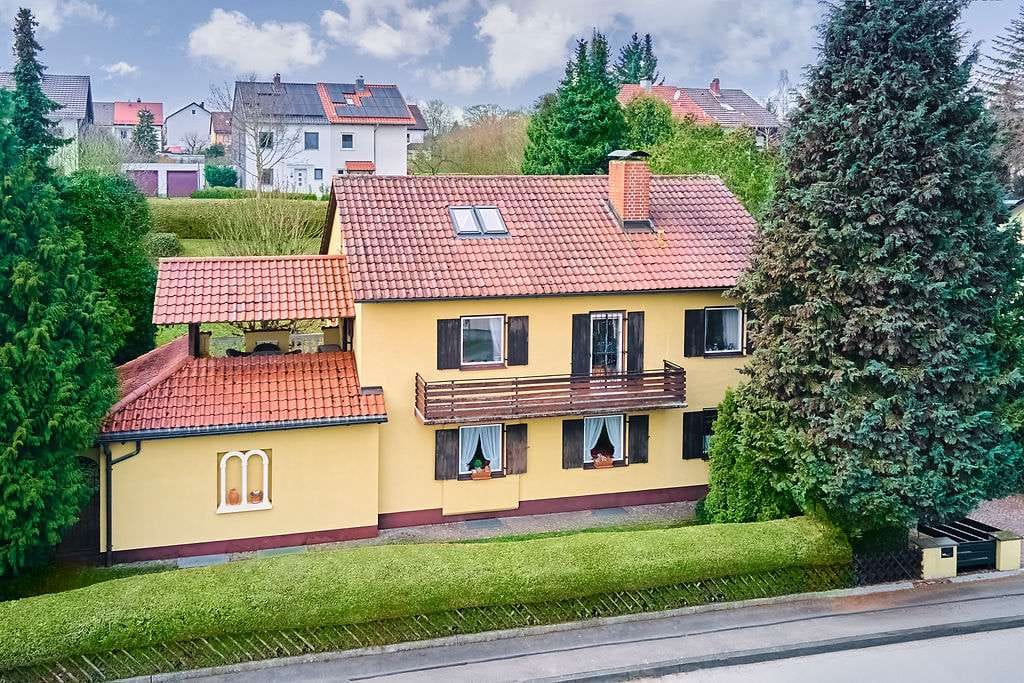 Immobilie in Kaufering - Rückzugsort mit Niveau – Gartenidylle und großzügiges Wohnen vereint - Bild 1