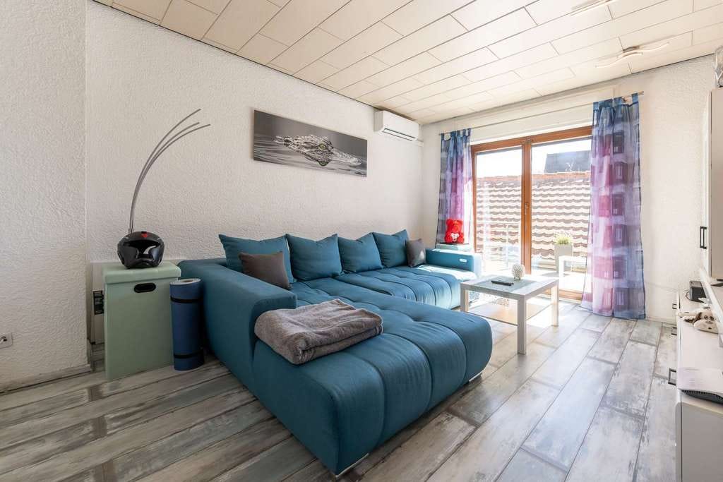 Immobilie in Stutensee - Charmantes Einfam. Haus mit 2 Wohnungen - ideales Generationshaus in ruhiger Lage in Friedrichstal - Bild 3