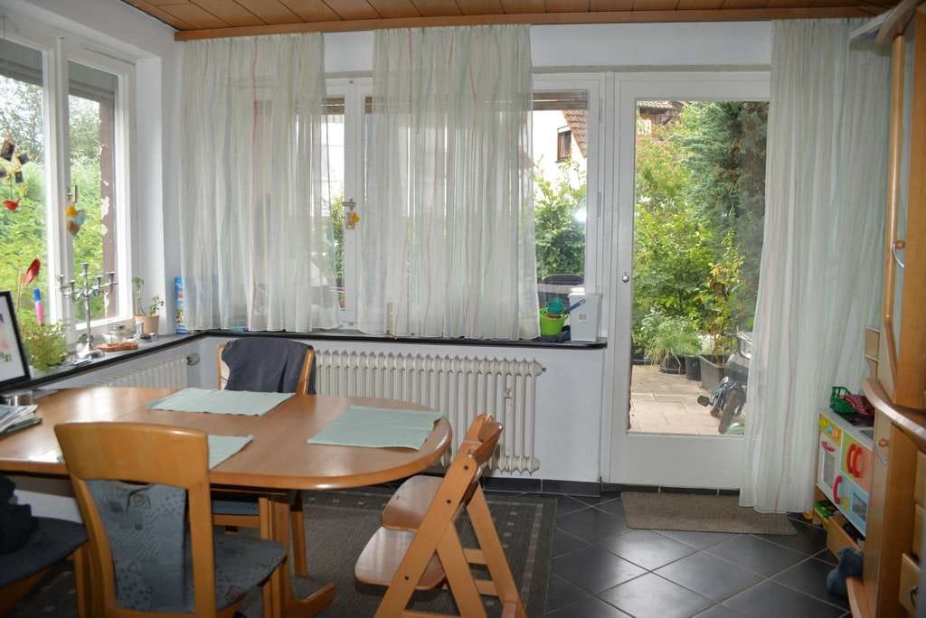 Immobilie in Waldenburg - Gepflegtes Einfam.-Wohnhaus mit ELW und Garage - Bild 3