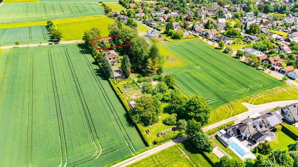 Immobilie in Bad Rodach - Charmantes Einfamilienhaus auf parkähnlichem Grundstück - Bild 2