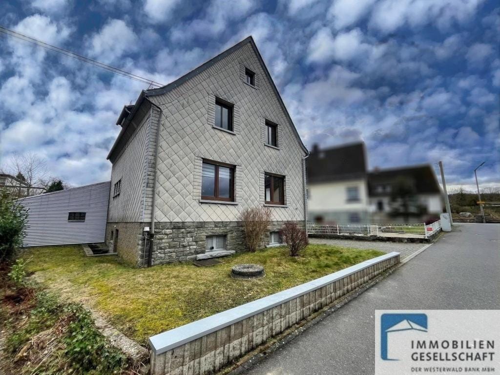 Immobilie in Ransbach-Baumbach - Einfamilienhaus freistehend in Ransbach-Baumbach - Bild 0