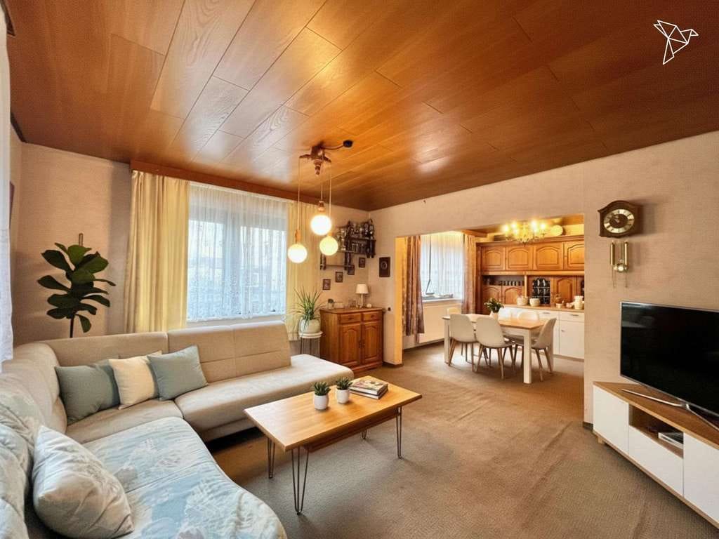 Immobilie in Hundsangen - IDYLLISCHE RUHEOASE 🏡 Großes Grundstück & gemütliches Wohngefühl in Hundsangen! - Bild 0