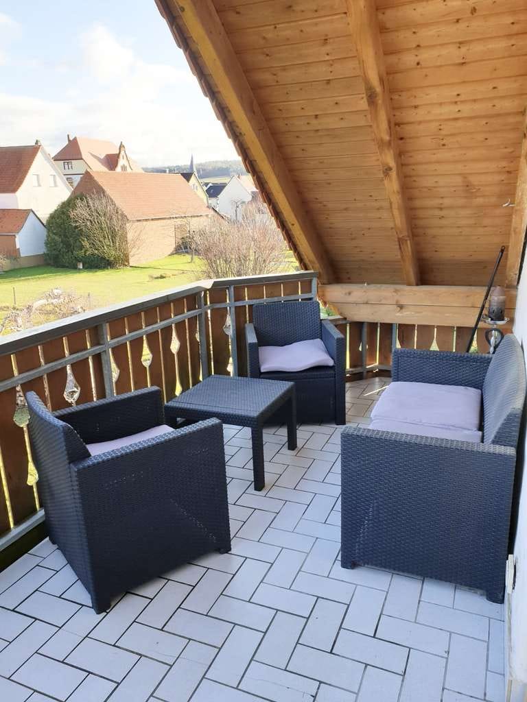 Immobilie in Schaafheim - seit 1992 IMMO-ZAHN * Geniales DACHSTUDIO mit 2 Balkonen * in idyll.Randlage * z.Zt. VERMIETET ! - Bild 4