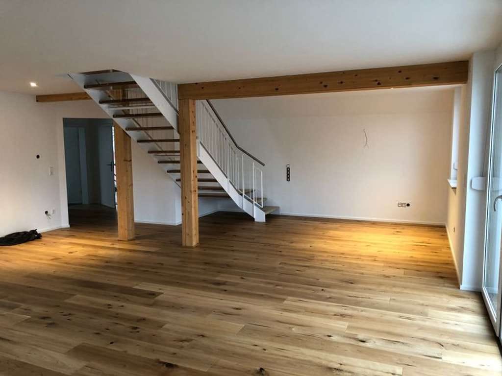 Immobilie in Cleebronn - Wunderschöne, moderne 4-Zimmer-Maisonette-Wohnung mit Balkon und EBK in Cleebronn - Bild 4