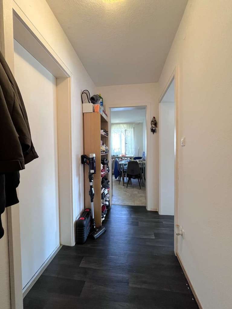 Immobilie in Memmingerberg - Großzügiges Zweifamilienhaus mit Balkon, Terrasse und hervorragendem Garten - Bild 1