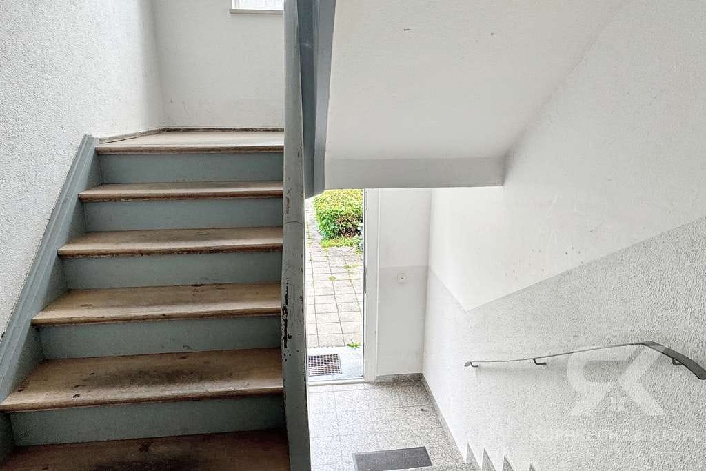 Immobilie in Röslau - Großzügige 3-Zimmer-Wohnung in Röslau - perfekt für Familien oder renditestarke Kapitalanlage - Bild 1