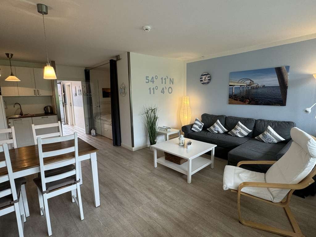 Immobilie in Kellenhusen - Ihre Top renovierte und möblierte Ferienwohnung nur 200m zum Strand mit Garage - Bild 3