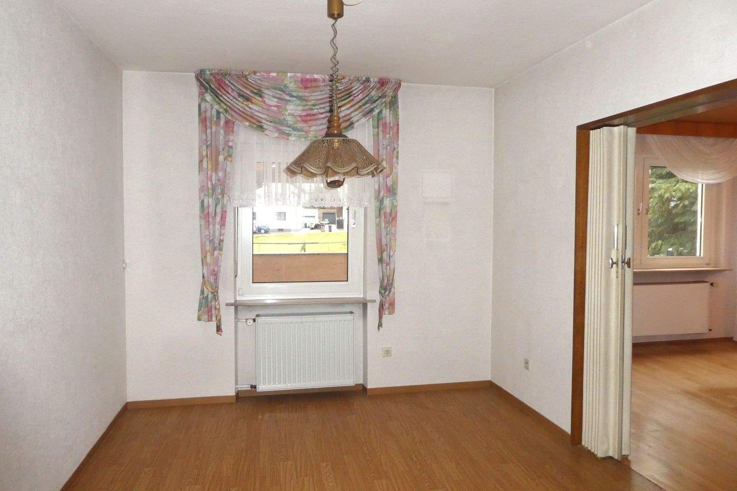 Immobilie in Großwallstadt - GANESHA-IMMOBILIEN...viel Potenzial mit Ihren Ideen  ein Schmückstück ! - Bild 4
