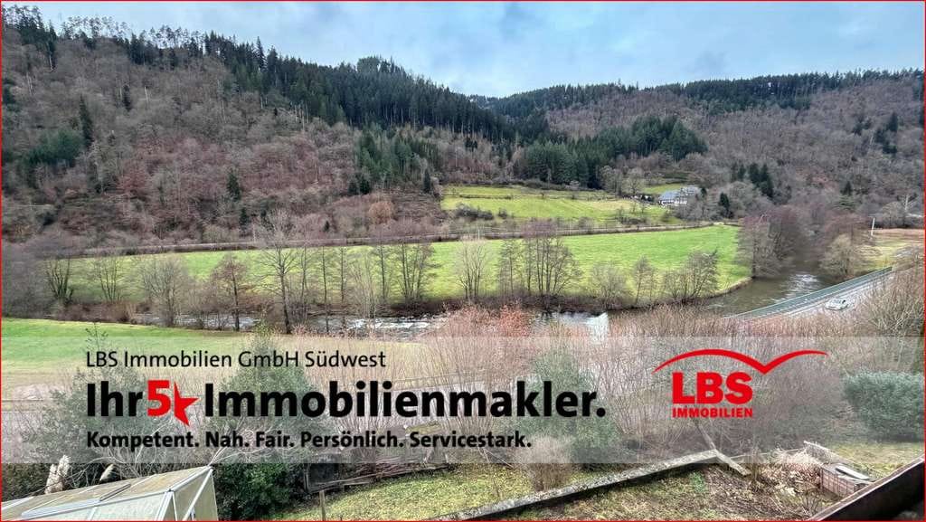 Immobilie in Schiltach - Zweifamilienhaus mit Einliegerwohnung in Schiltach - Bild 2