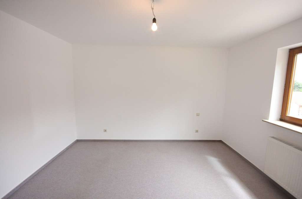 Immobilie in Schömberg - ** Geräumige 2-Zimmer-Wohnung mit Balkon ** - Bild 0
