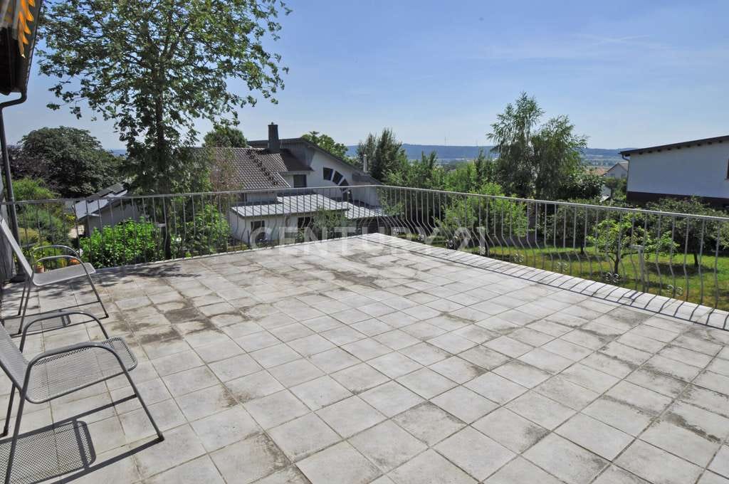 Immobilie in Amöneburg - Terrasse mit Burgblick- großzügiges Wohnen in Amöneburg - Bild 4