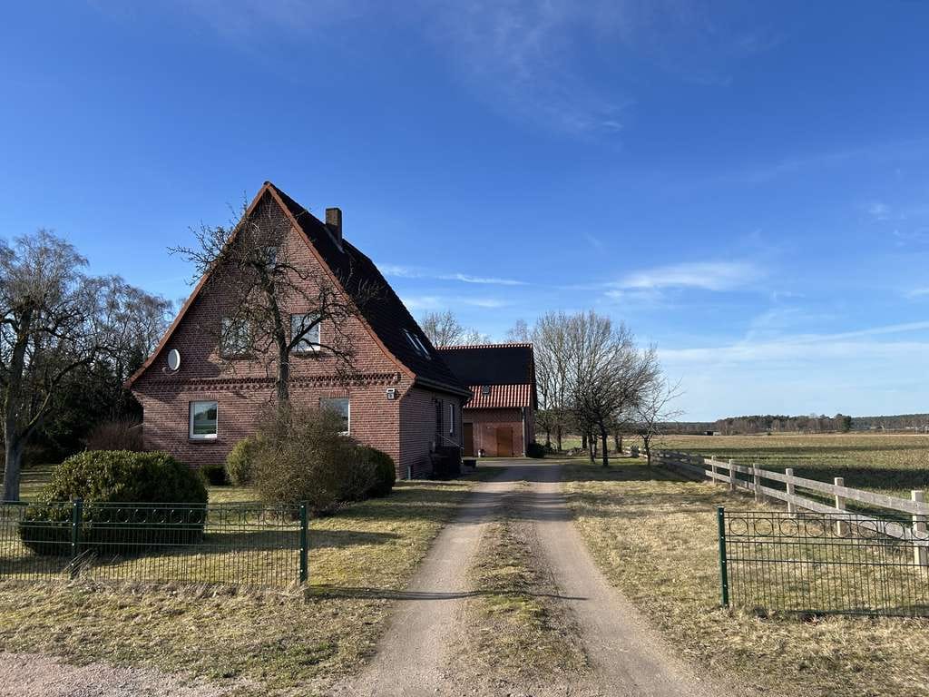 Immobilie in Egestorf - EFH in Traumlage inmitten der Natur: Wärmepumpe, PV, mit 4,1 ha Fläche direkt am Haus - Evendorf - Bild 3