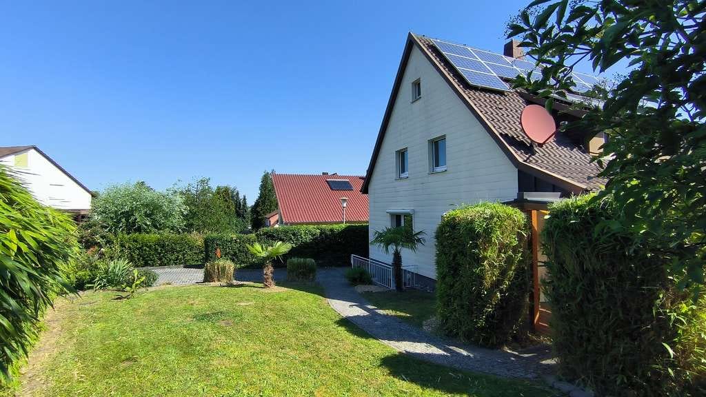 Immobilie in Ölbronn-Dürrn - Familienfreundliches Einfamilienhaus mit viel Platz und Garten - Bild 0