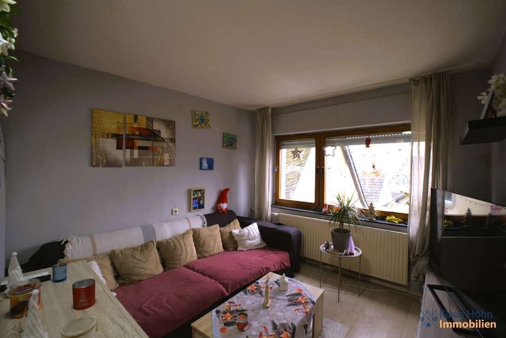 Immobilie in Waldbrunn - ANGEBOTSVERFAHREN - Attraktives Sanierungsprojekt: 
Zweifamilienhaus als ideale Kapitalanlage - Bild 4