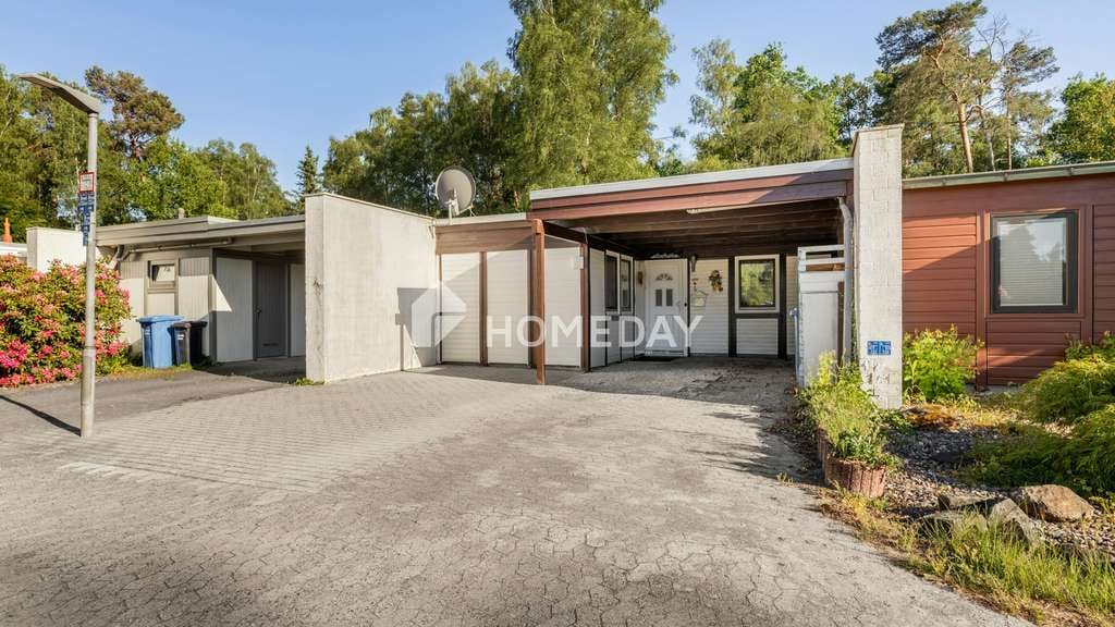 Immobilie in Isenbüttel - Naturnahes Wohnen am Tankumsee: Gepflegtes Haus mit geschützter Terrasse, Garten und Carport  - Bild 1
